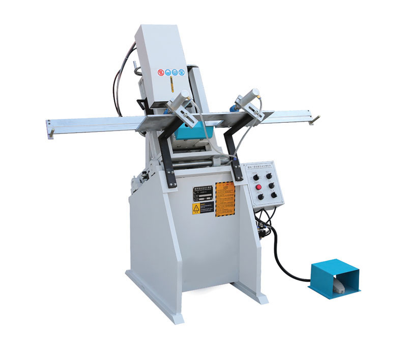 塑料型材三轴自动水槽铣